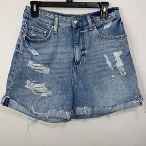 H&M High Waist Denim Mom Shorts Size: 8